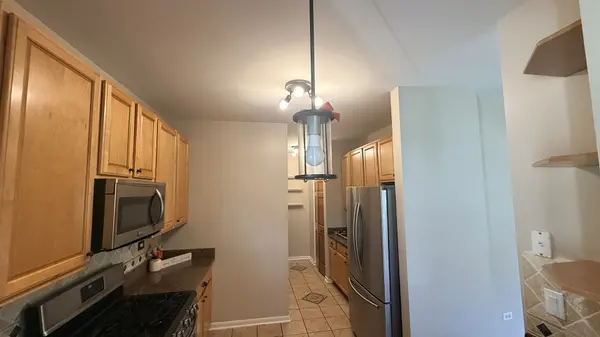 2437 Oneida LN #2437, Naperville, IL 60563