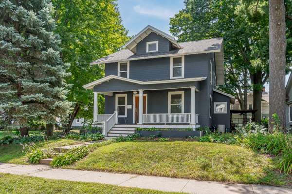 825 E Central Park AVE, Davenport, IA 52803