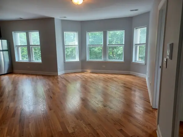 5731 N Kimball AVE #2A, Chicago, IL 60659