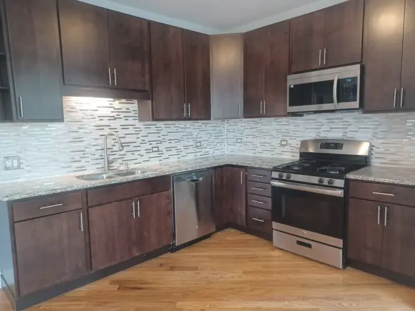 5731 N Kimball AVE #1A, Chicago, IL 60659