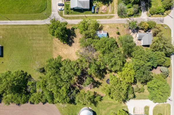 501 N State ST, Bellflower, IL 62174
