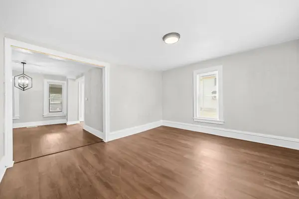 141 W Division ST, Amboy, IL 61310