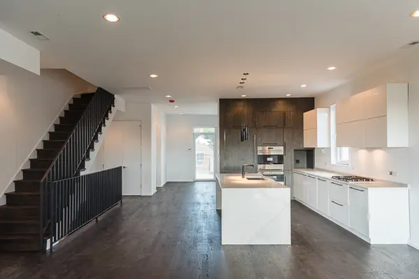 1617 N Ashland AVE #2, Chicago, IL 60622
