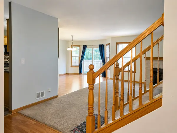 2297 N Arapahoe TRL, Round Lake Heights, IL 60073