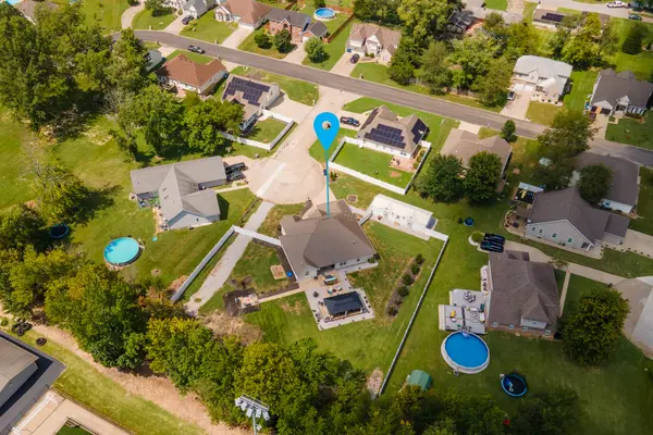 1403 Marionna DR, Marion, IL 62959