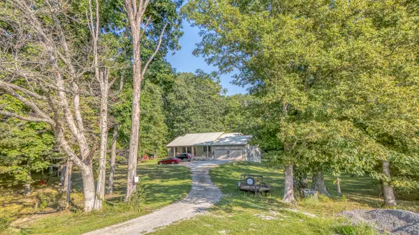 12493 E Baseline RD, Dix, IL 62830