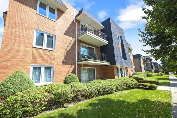 10811 S Keating AVE #2SW, Oak Lawn, IL 60453