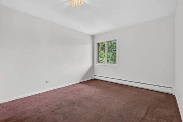 9540 Mayfield AVE #S307, Oak Lawn, IL 60453