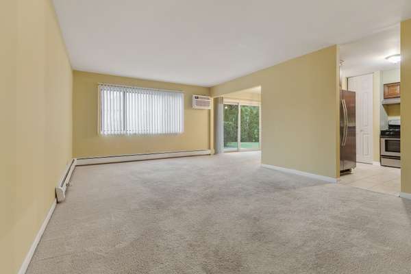 3100 Bayside DR #3, Palatine, IL 60074