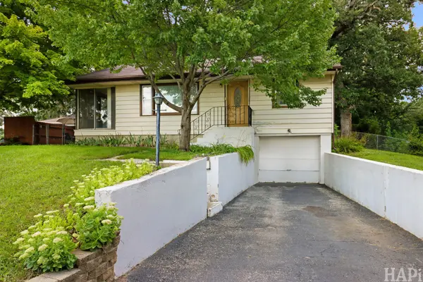 1012 Elder AVE, Mchenry, IL 60051