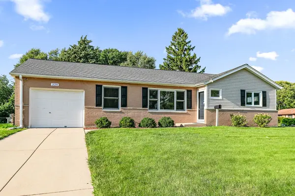 220 Kingman LN, Hoffman Estates, IL 60169