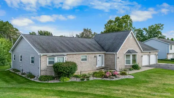 537 Erma DR, Lake Holiday, IL 60552
