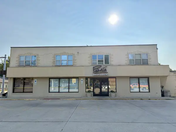 811 W Springfield AVE, Champaign, IL 61820