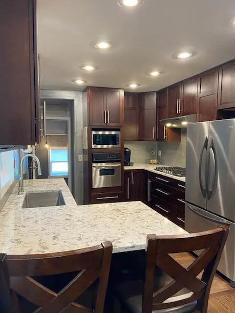 3655 N Page AVE, Chicago, IL 60634