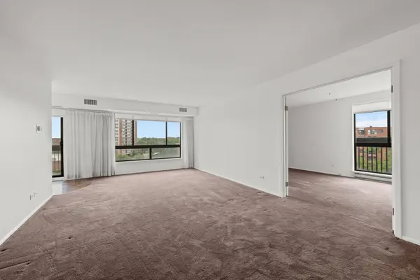 701 Forum SQ #510, Glenview, IL 60025