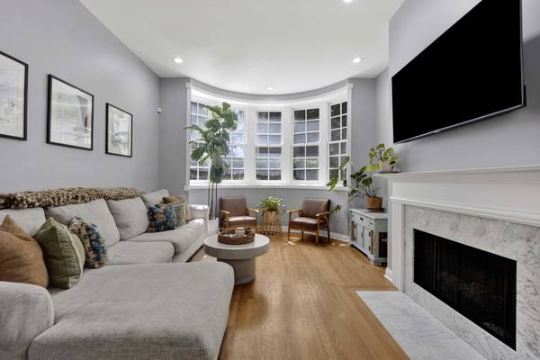 626 W Wrightwood AVE #1E, Chicago, IL 60614
