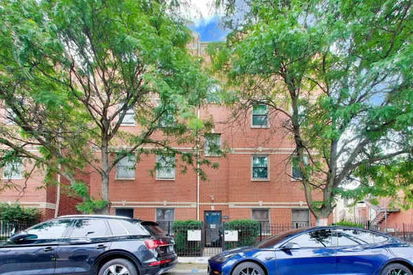 519 S Maplewood AVE #4N, Chicago, IL 60612