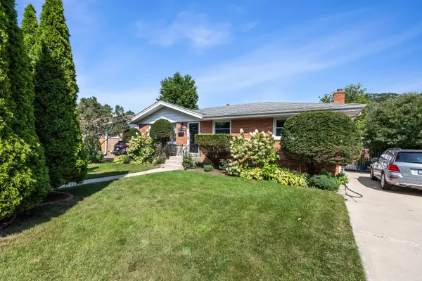 8315 Parkside AVE, Morton Grove, IL 60053