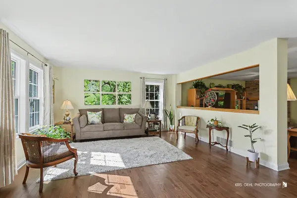 1402 Benton RD, Lake Villa, IL 60046