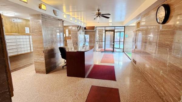 7337 S South Shore DR #1212, Chicago, IL 60649