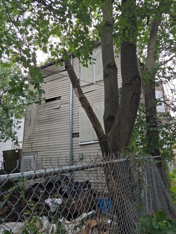 837 N LAWNDALE ST, Chicago, IL 60624