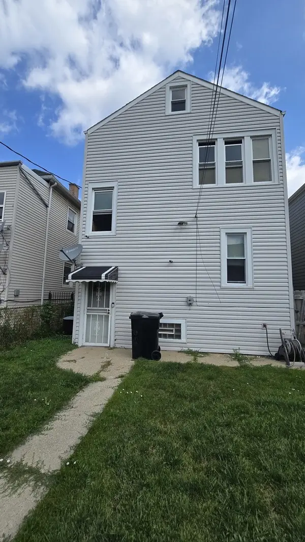 3541 W Diversey AVE, Chicago, IL 60647