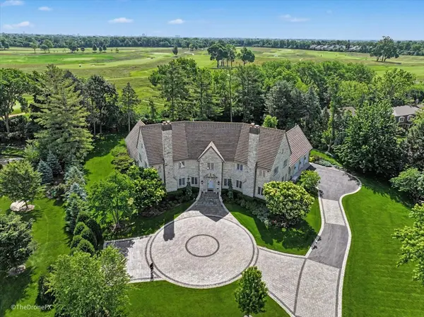 25W451 Plamondon RD, Wheaton, IL 60189