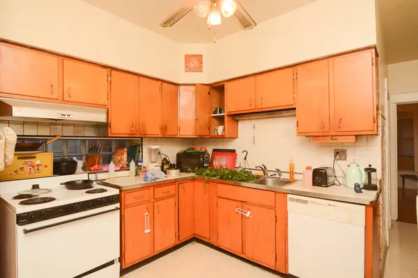 3821 N DAMEN AVE #2, Chicago, IL 60618