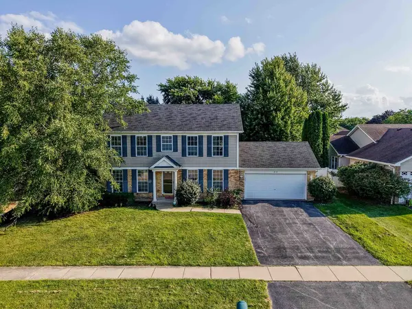 616 Bayfield DR, Dekalb, IL 60115