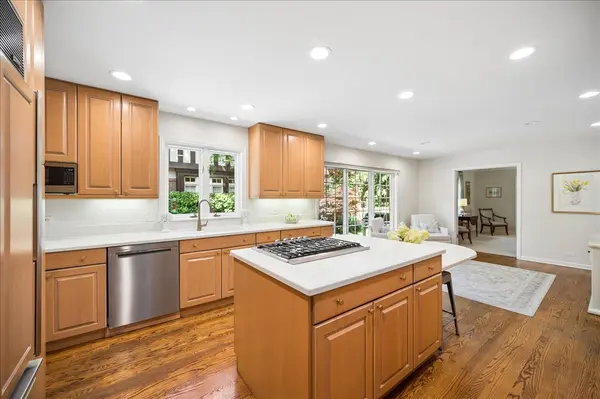 870 Prospect AVE, Winnetka, IL 60093
