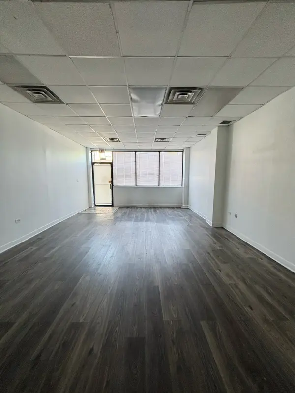 3250 N Pulaski RD, Chicago, IL 60641