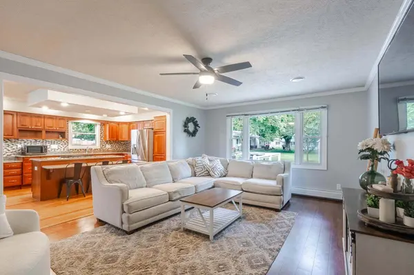 104 E Washington DR, Leroy, IL 61752