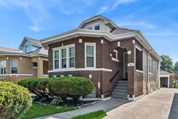 1433 S 14th AVE, Maywood, IL 60153