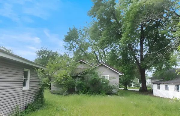 408 E Saint Petersburg ST, Robinson, IL 62454