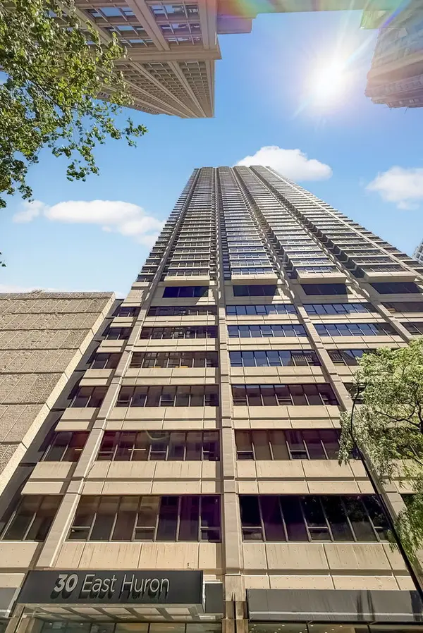 30 E Huron ST #4610, Chicago, IL 60611