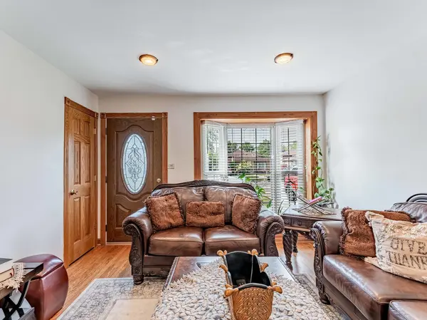 4224 W 77th PL, Chicago, IL 60652
