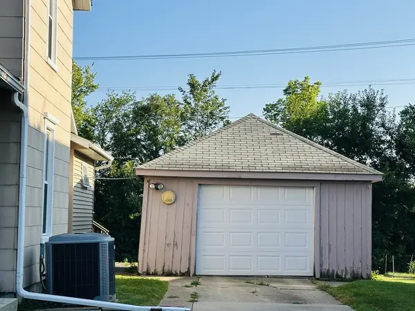638 W Ringold, Freeport, IL 61032