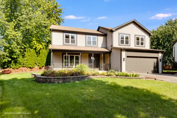 1020 Prairie View CT, Naperville, IL 60563