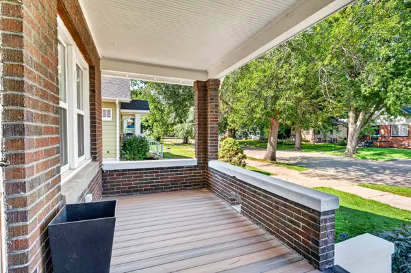 823 Pershing BLVD, Clinton, IA 52732
