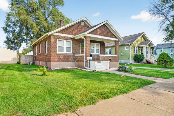 823 Pershing BLVD, Clinton, IA 52732
