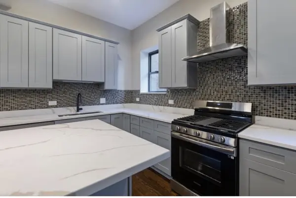 442 E 48th ST #3W, Chicago, IL 60615