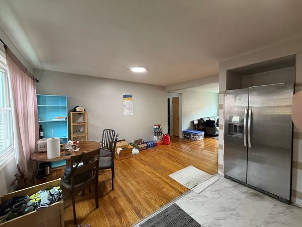6338 N Kedzie AVE #2W, Chicago, IL 60659