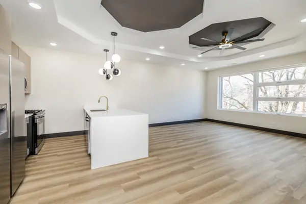 5637 S Prairie AVE #1, Chicago, IL 60637