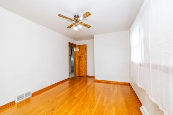 6023 S Parkside AVE, Chicago, IL 60638