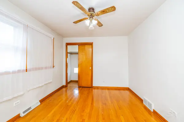 6023 S Parkside AVE, Chicago, IL 60638