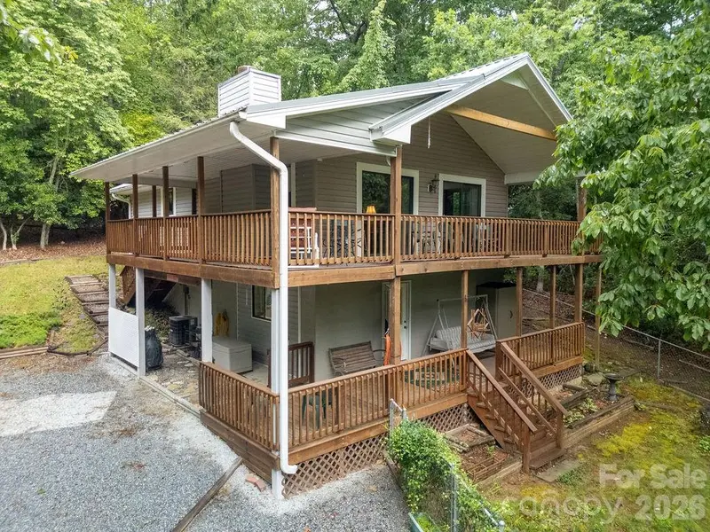 108 Easy ST, Cedar Mountain, NC 28718