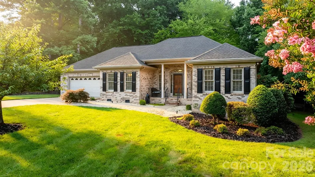 55 Wittenburg Springs DR, Taylorsville, NC 28681