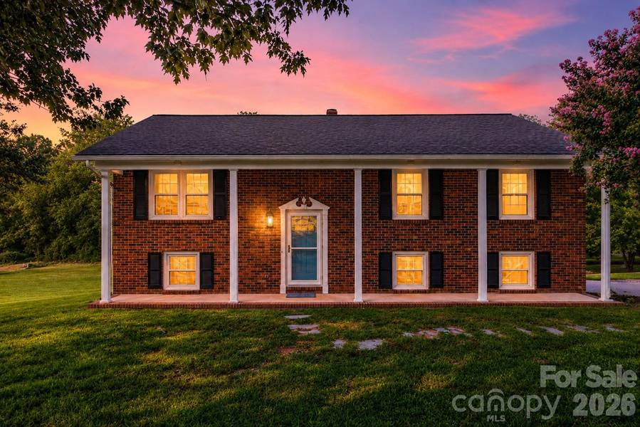 2910 Old Highway 60 HWY, Ronda, NC 28670
