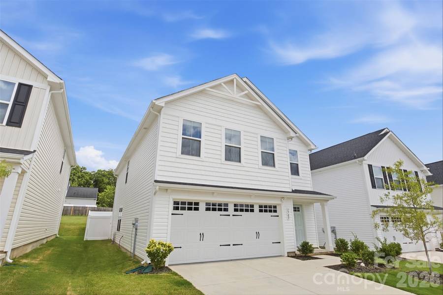 1705 Gutter Branch DR, Charlotte, NC 28216