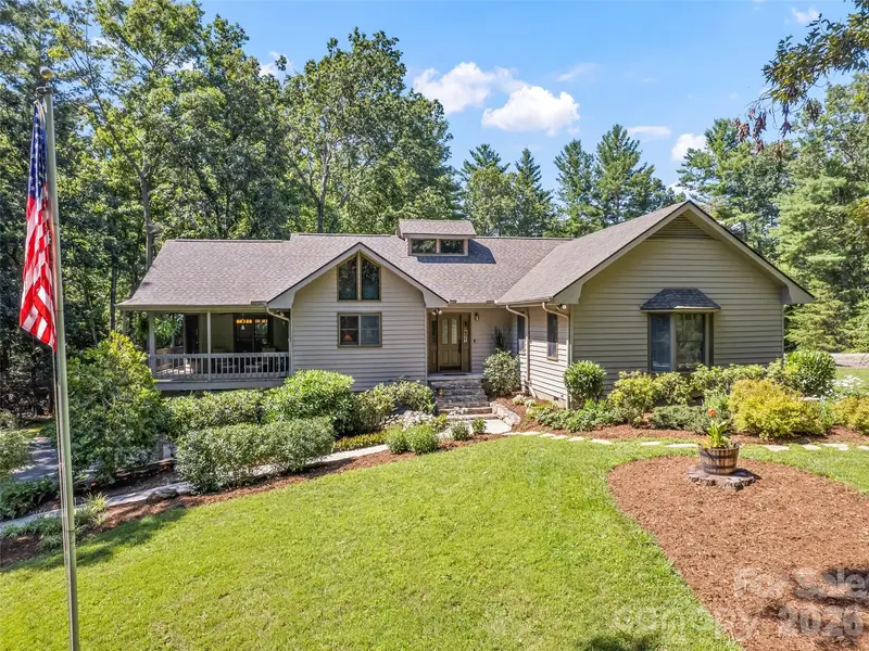 58 Sedgewood CT, Fairview, NC 28730